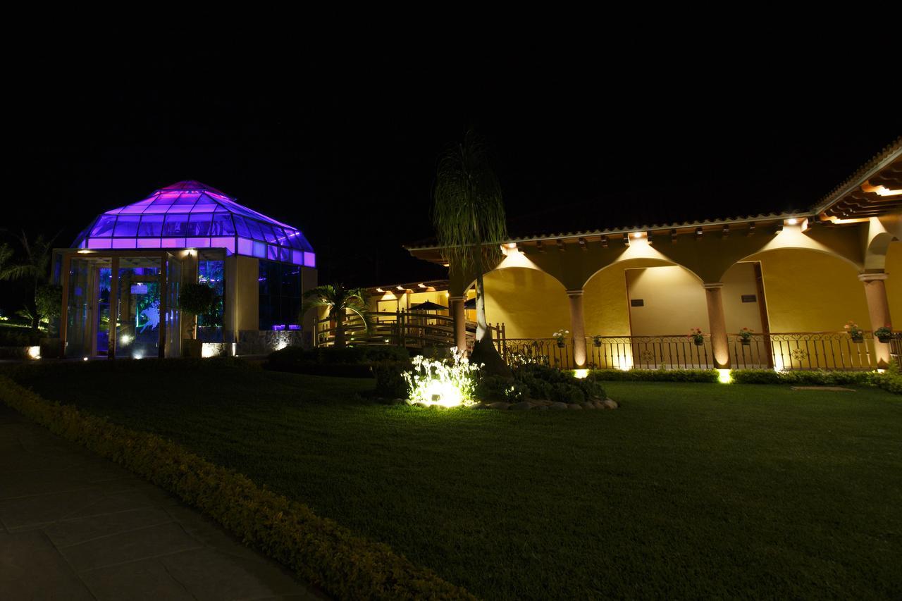 فندق Tacámbaro de Codallosفي  Quinta Sauz المظهر الخارجي الصورة