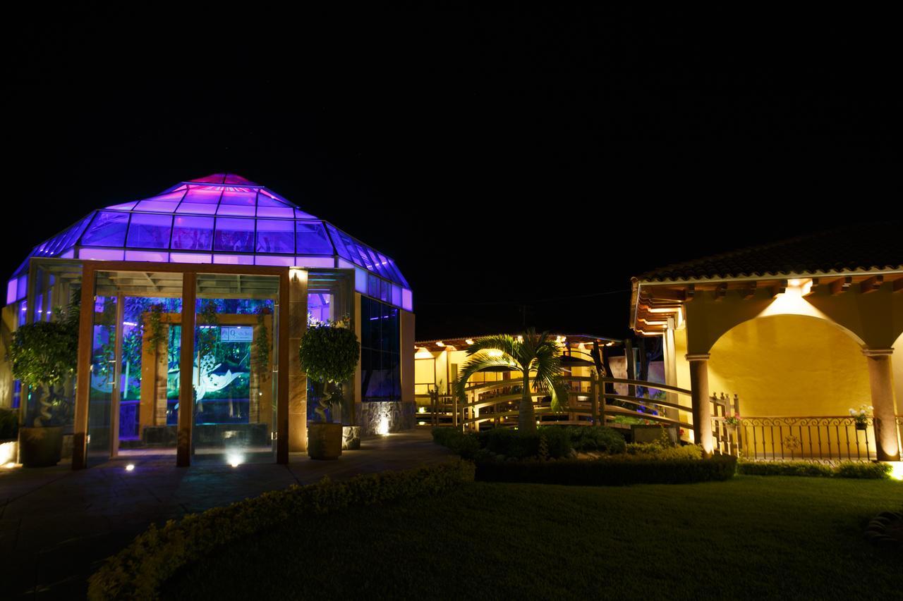 فندق Tacámbaro de Codallosفي  Quinta Sauz المظهر الخارجي الصورة