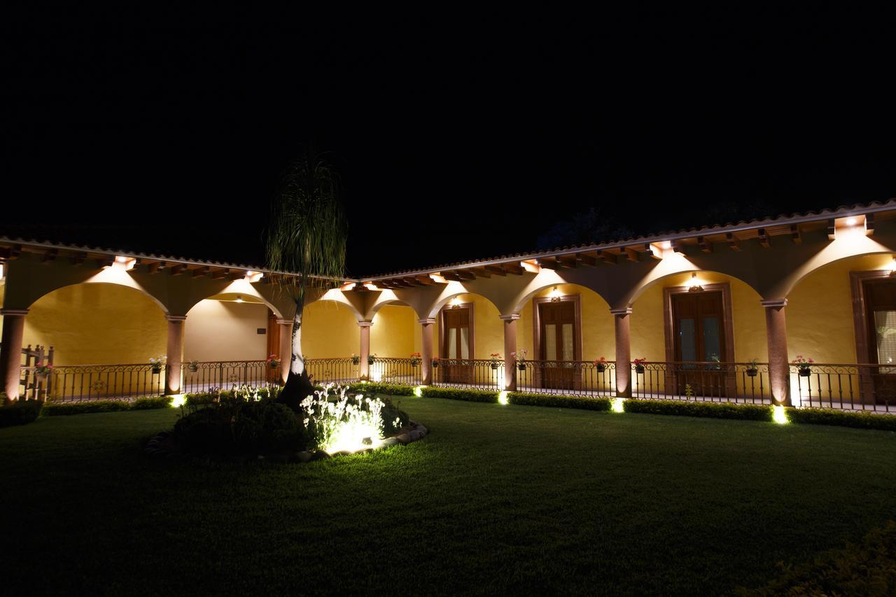فندق Tacámbaro de Codallosفي  Quinta Sauz المظهر الخارجي الصورة