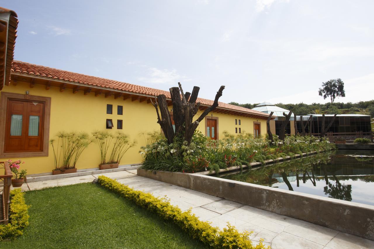 فندق Tacámbaro de Codallosفي  Quinta Sauz المظهر الخارجي الصورة