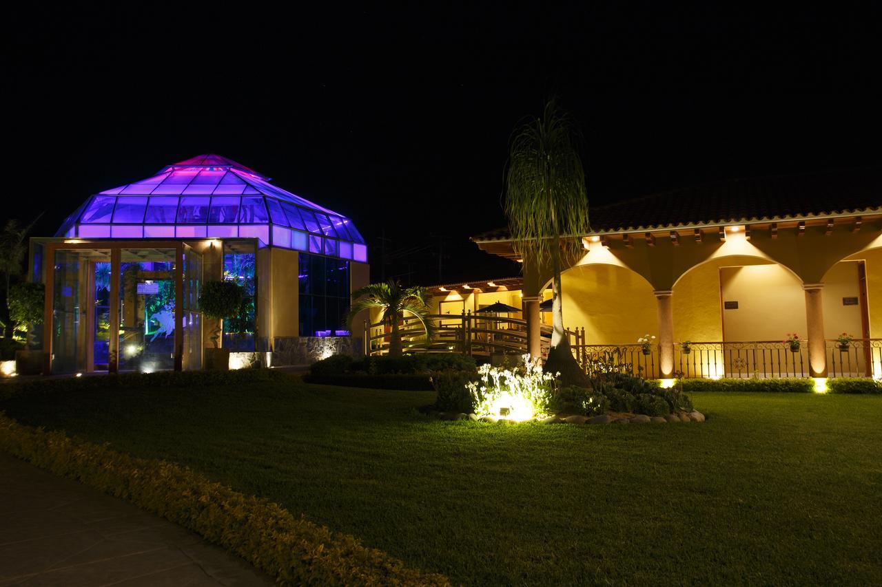 فندق Tacámbaro de Codallosفي  Quinta Sauz المظهر الخارجي الصورة